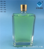 150ml精白料长方形玻璃小酒瓶